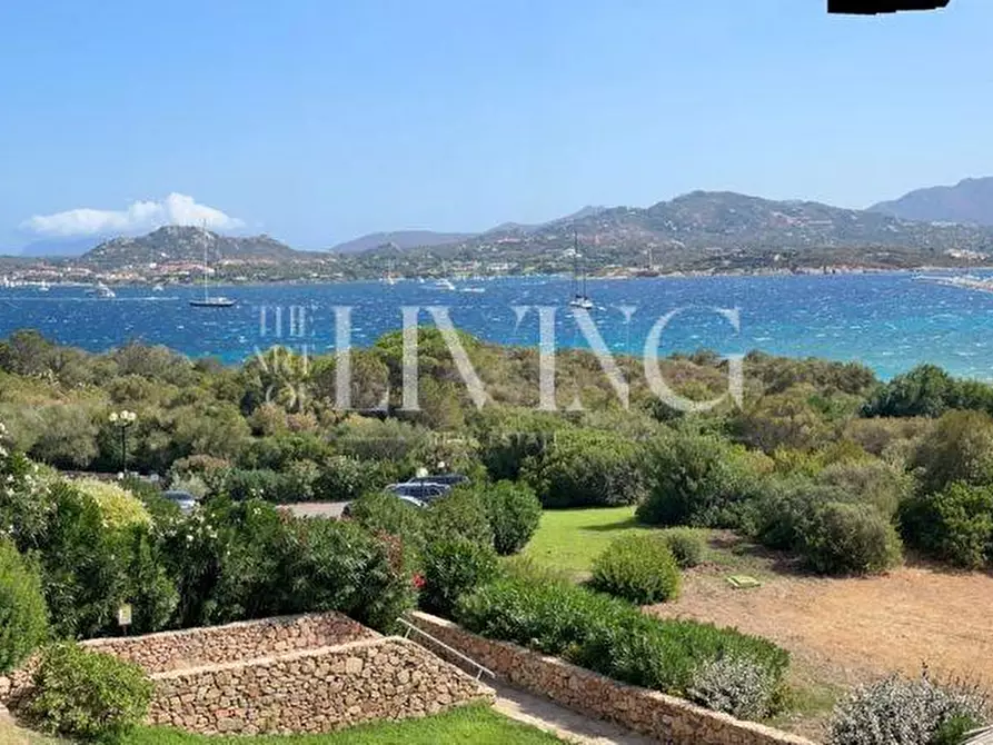 Immagine 1 di Appartamento in vendita  a Olbia