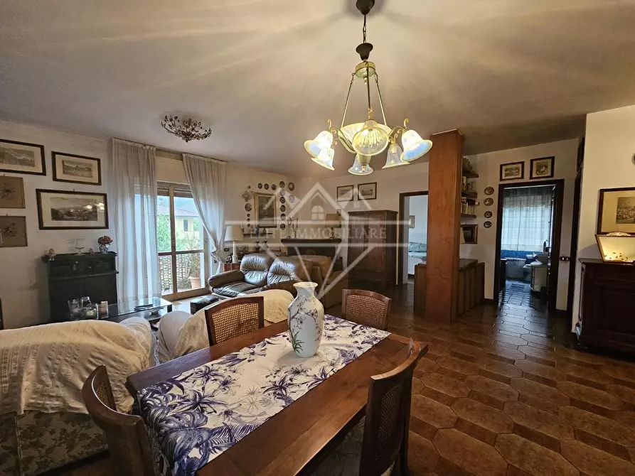 Immagine 4 di Appartamento in vendita  a Massa