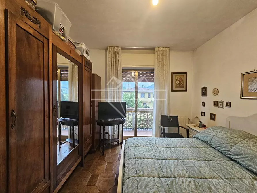 Immagine 8 di Appartamento in vendita  a Massa