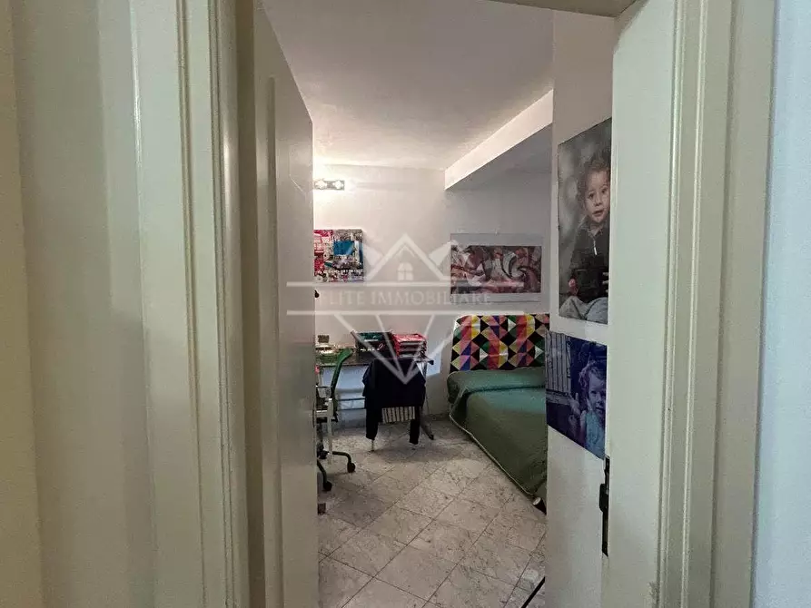 Immagine 3 di Appartamento in affitto  a Carrara