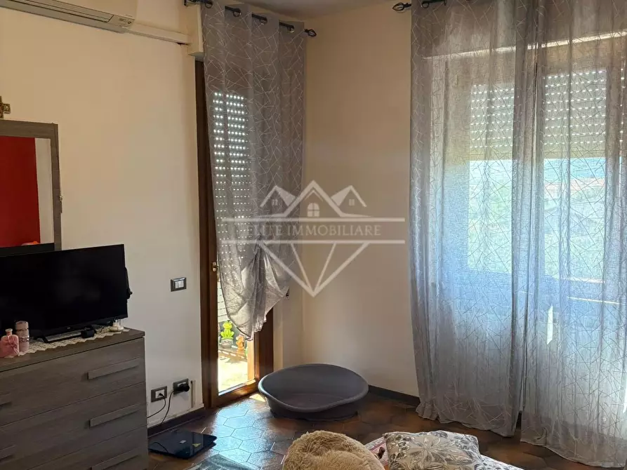 Immagine 10 di Appartamento in vendita  a Castelnuovo Magra