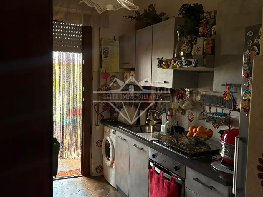 Immagine 4 di Appartamento in vendita  a Castelnuovo Magra