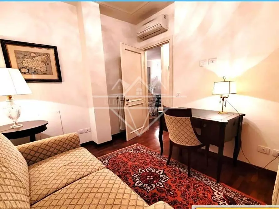 Immagine 11 di Appartamento in vendita  a Massa