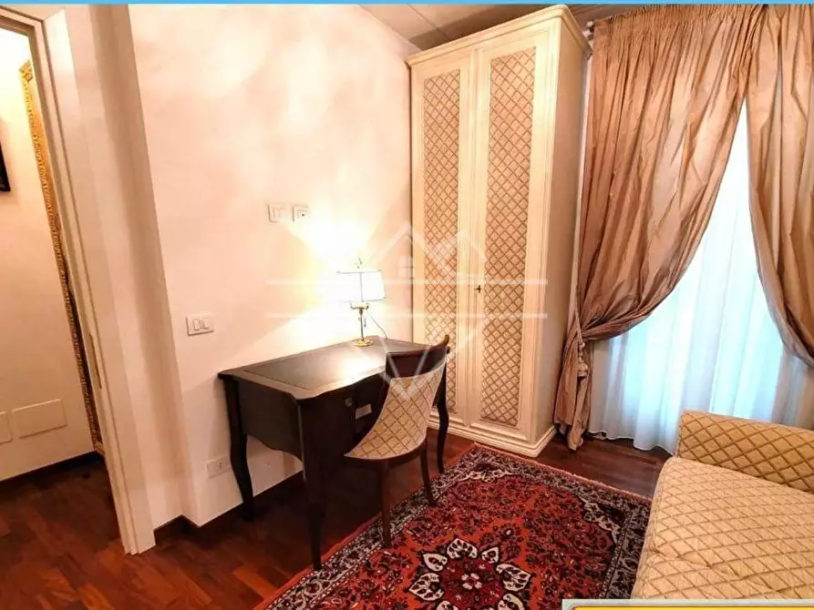 Immagine 13 di Appartamento in vendita  a Massa