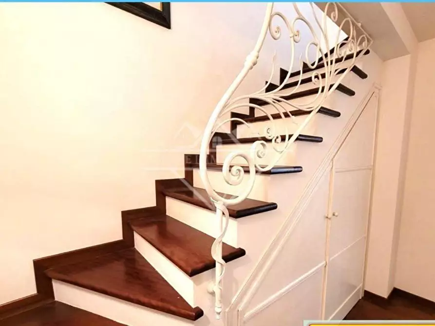 Immagine 16 di Appartamento in vendita  a Massa