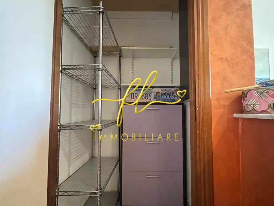 Immagine 22 di Appartamento in vendita  a Livorno