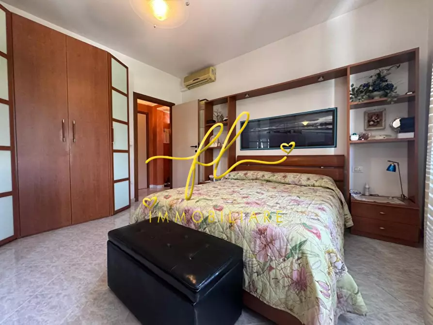 Immagine 13 di Appartamento in vendita  a Livorno