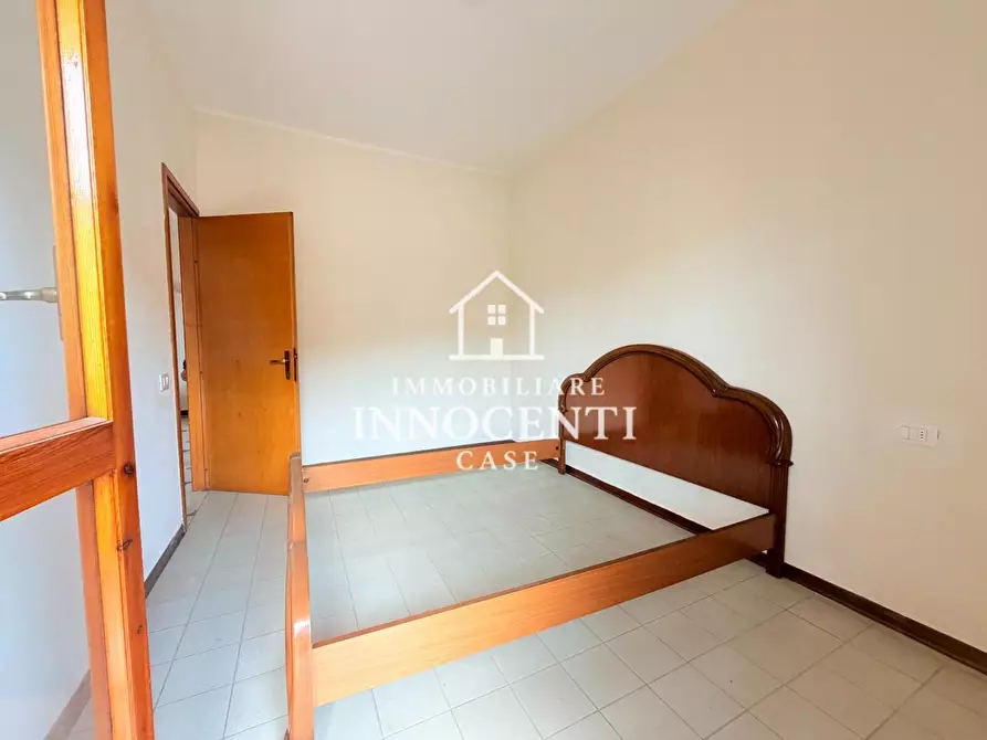 Immagine 12 di Appartamento in vendita  a Massa
