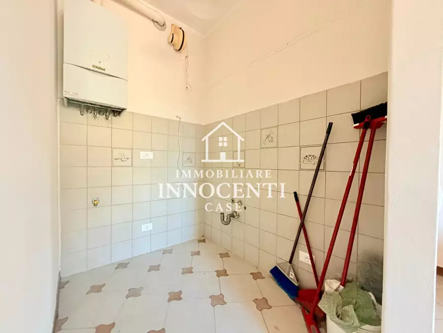 Immagine 6 di Appartamento in vendita  a Massa