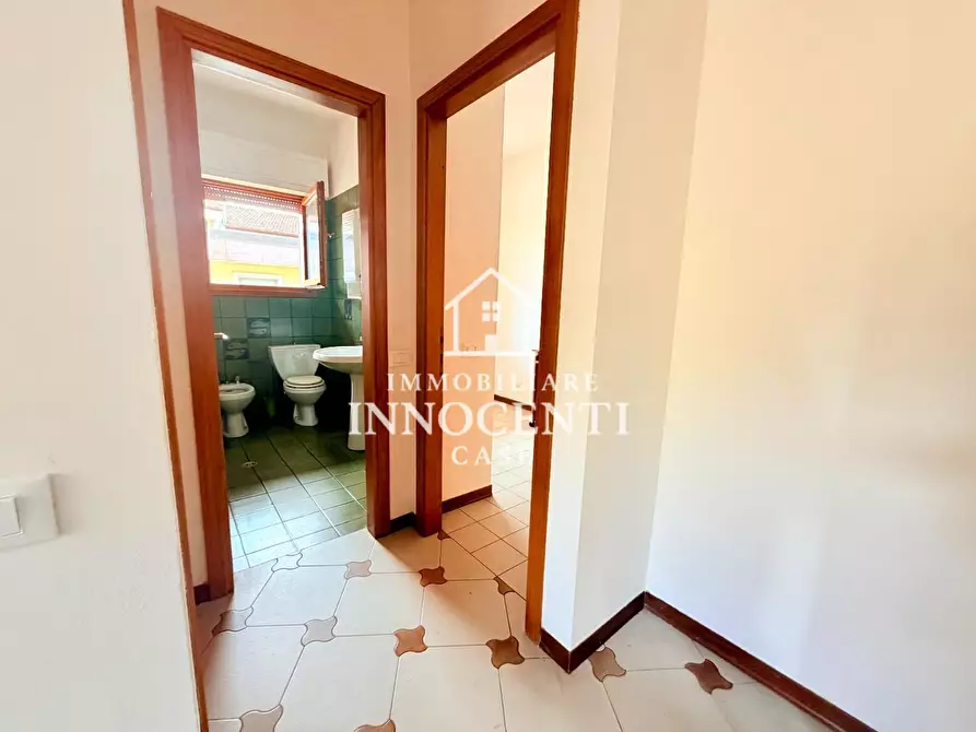 Immagine 2 di Appartamento in vendita  a Massa