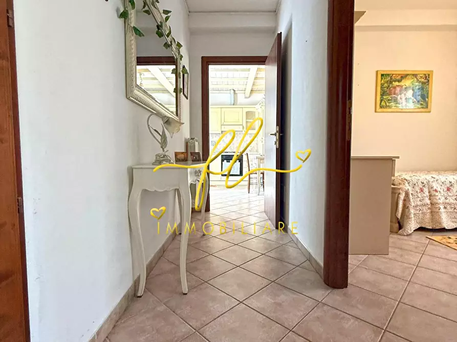 Immagine 11 di Appartamento in vendita  a Guardistallo