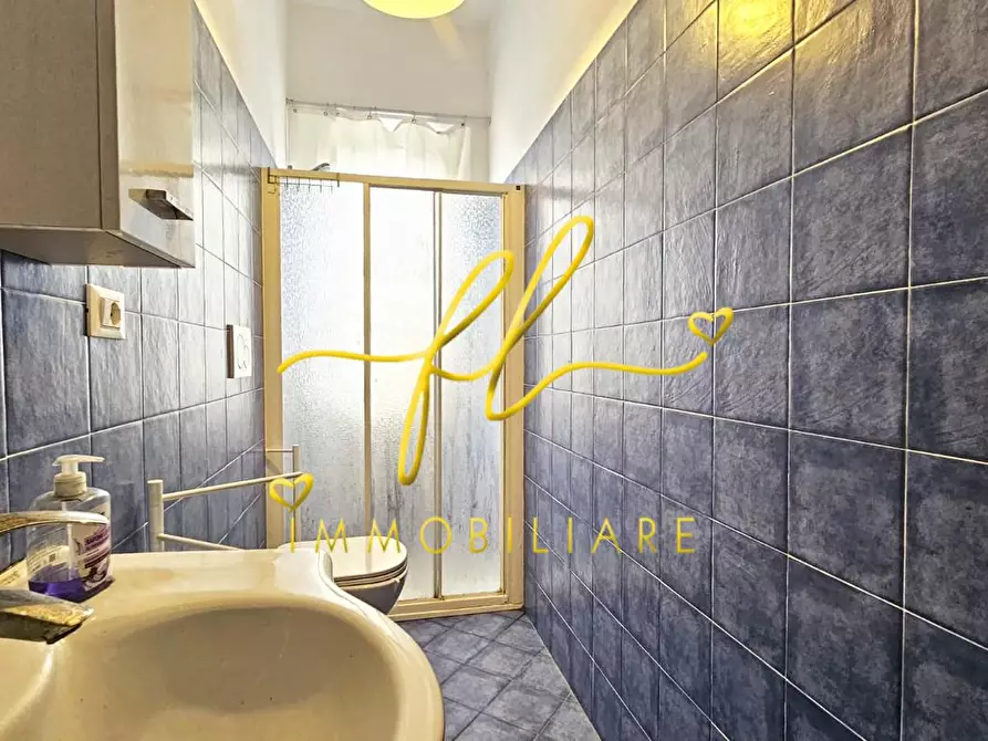 Immagine 10 di Appartamento in vendita  a Rosignano Marittimo