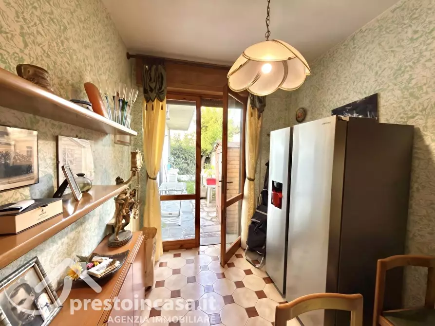 Immagine 10 di Appartamento in vendita  a Viareggio