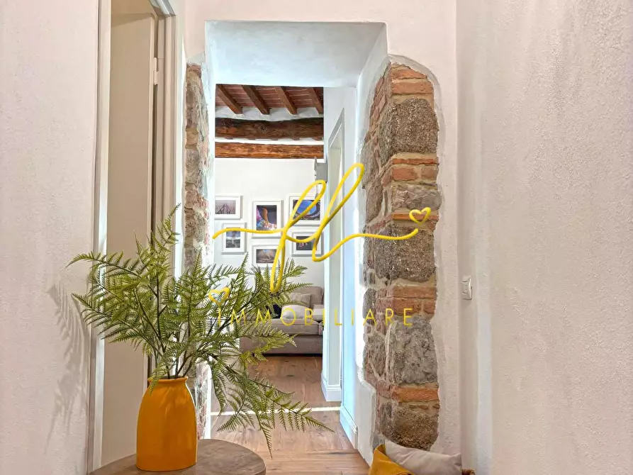 Immagine 11 di Appartamento in vendita  a Pomarance