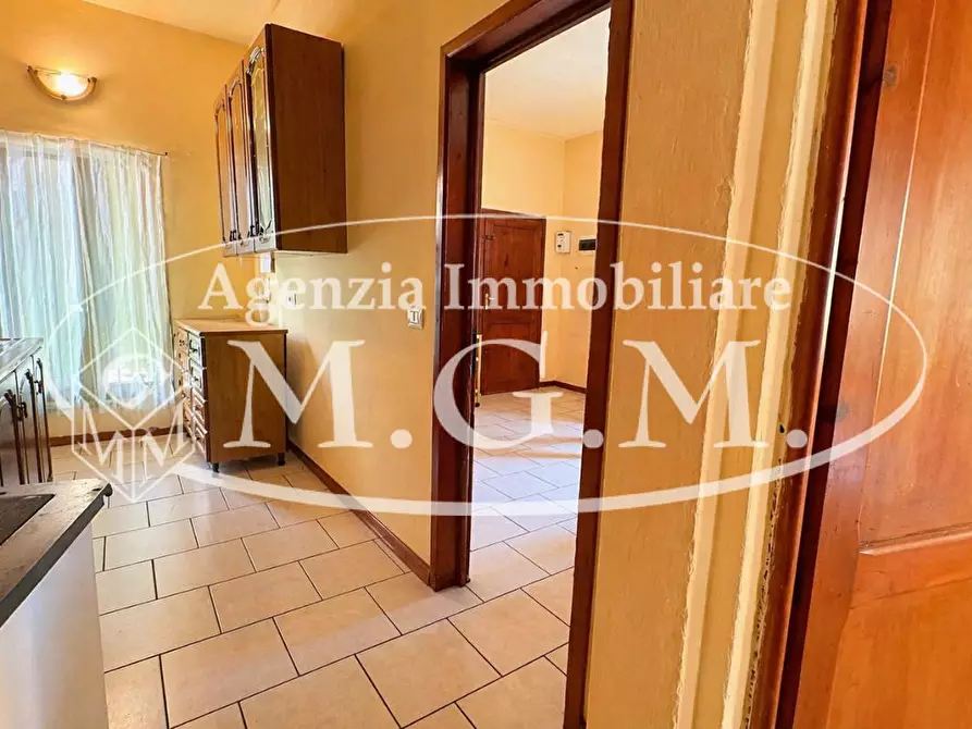 Immagine 10 di Appartamento in vendita  a Montopoli In Val D'arno