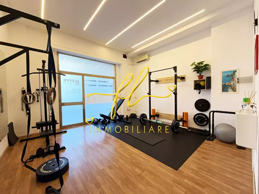 Immagine 6 di Locale commerciale in vendita  a Cecina