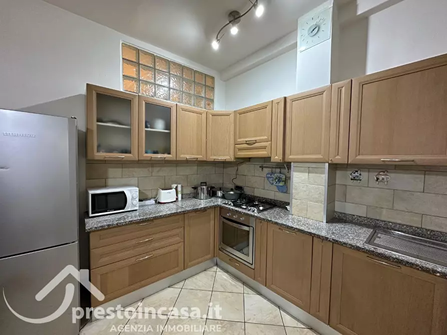 Immagine 7 di Appartamento in vendita  a Viareggio
