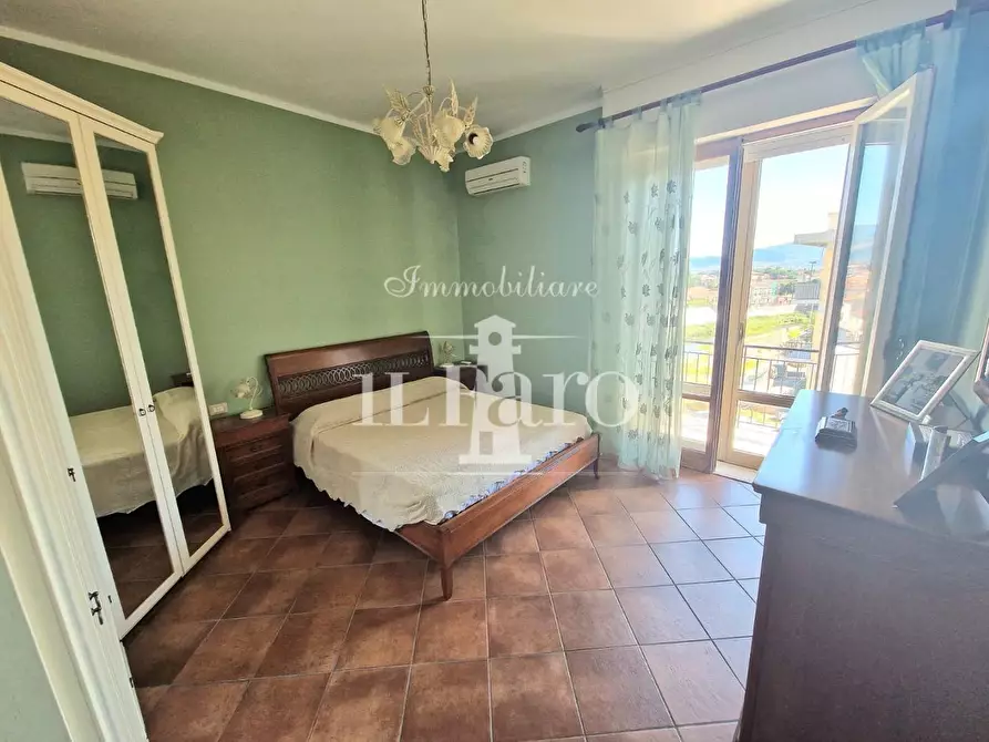 Immagine 19 di Appartamento in vendita  a Campi Bisenzio