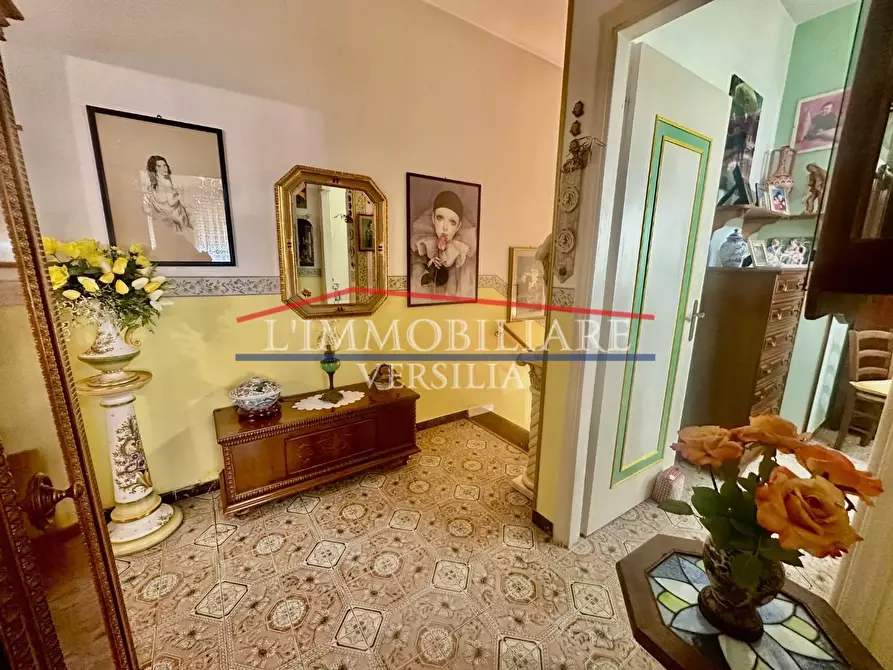 Immagine 26 di Casa semindipendente in vendita  a Massa