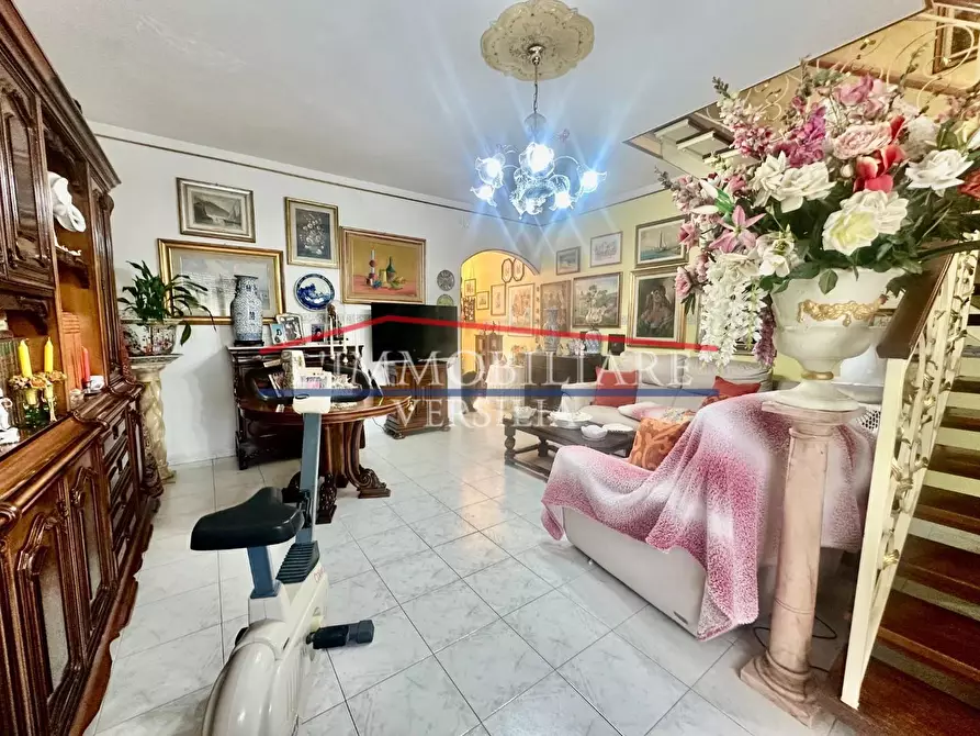 Immagine 5 di Casa semindipendente in vendita  a Massa