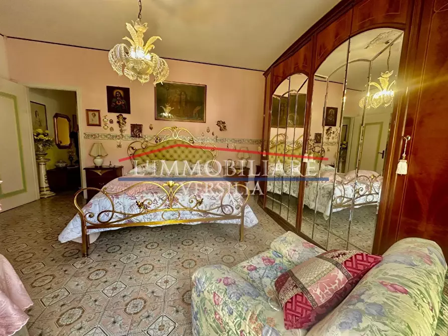 Immagine 20 di Casa semindipendente in vendita  a Massa