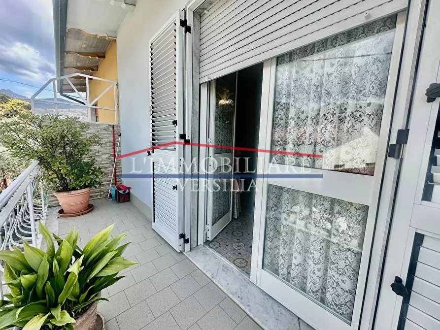 Immagine 24 di Casa semindipendente in vendita  a Massa