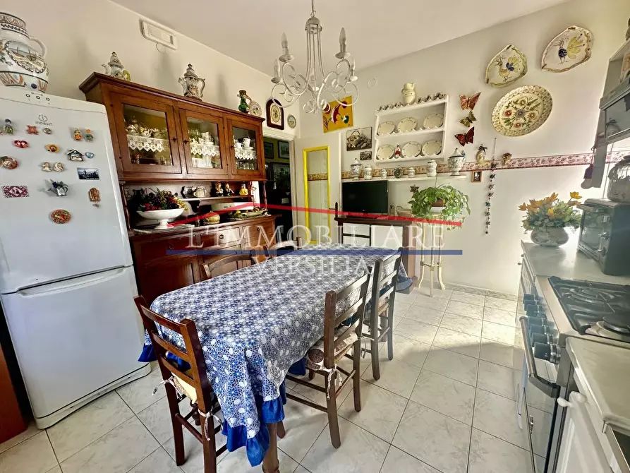 Immagine 14 di Casa semindipendente in vendita  a Massa