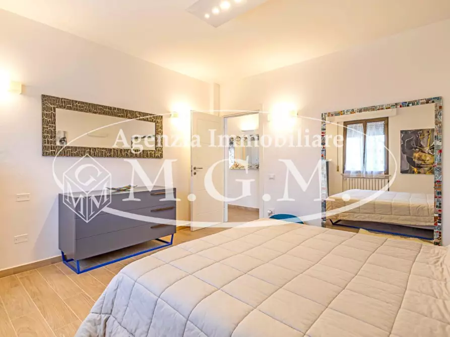 Immagine 21 di Appartamento in vendita  a Pontedera