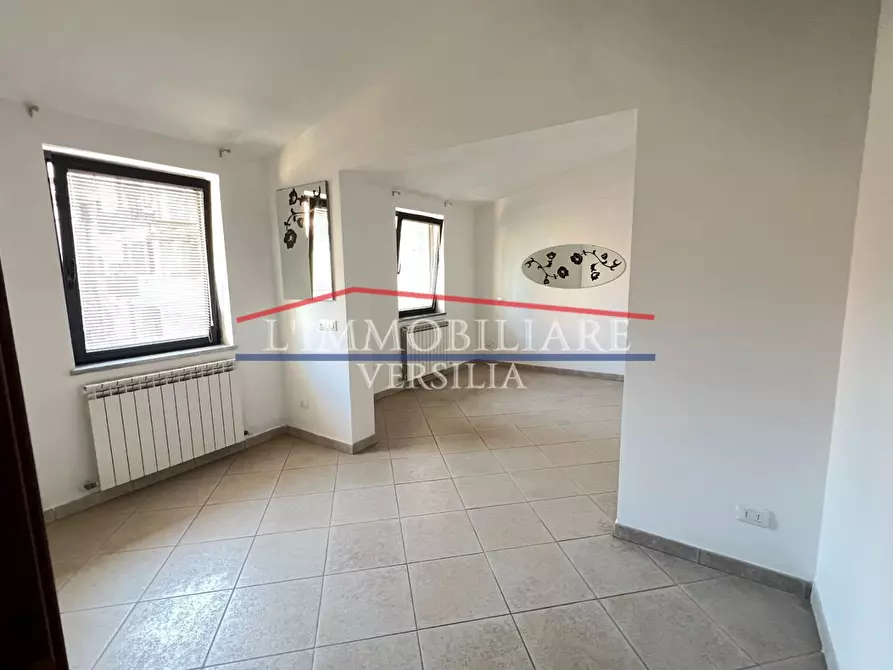 Immagine 8 di Appartamento in vendita  a Massa