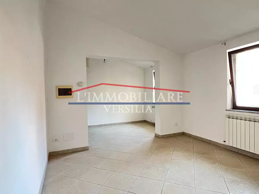 Immagine 10 di Appartamento in vendita  a Massa