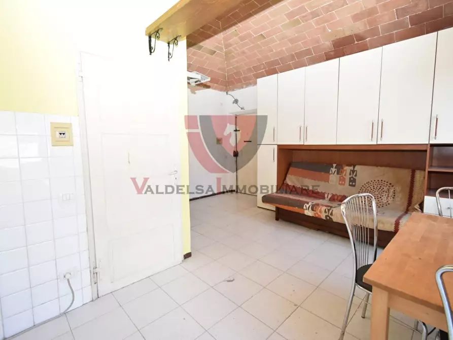Immagine 9 di Appartamento in vendita  a Colle Di Val D'elsa