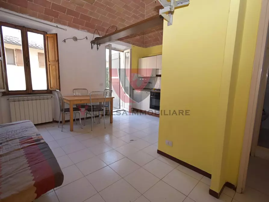Immagine 19 di Appartamento in vendita  a Colle Di Val D'elsa