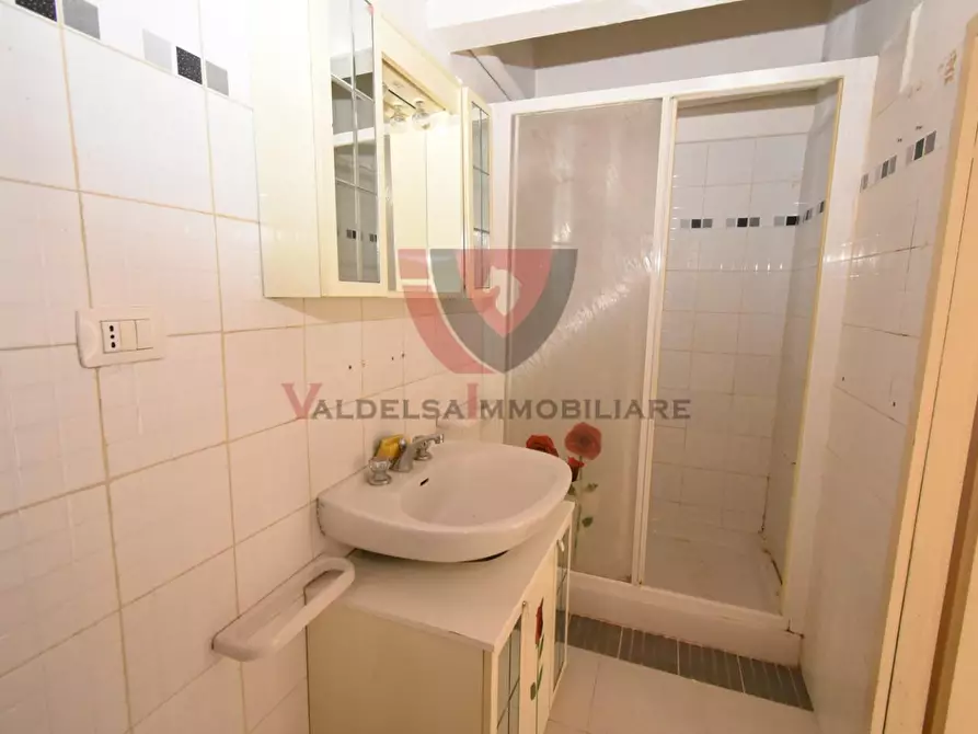 Immagine 12 di Appartamento in vendita  a Colle Di Val D'elsa