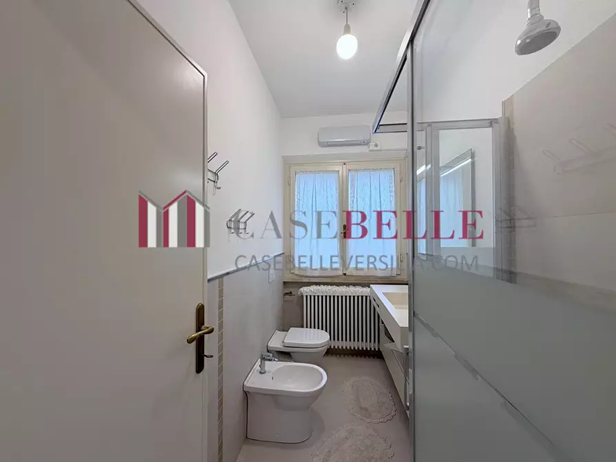Immagine 27 di Casa indipendente in affitto  a Pietrasanta