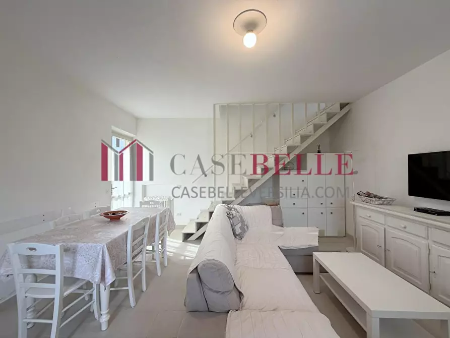 Immagine 1 di Casa indipendente in affitto  a Pietrasanta