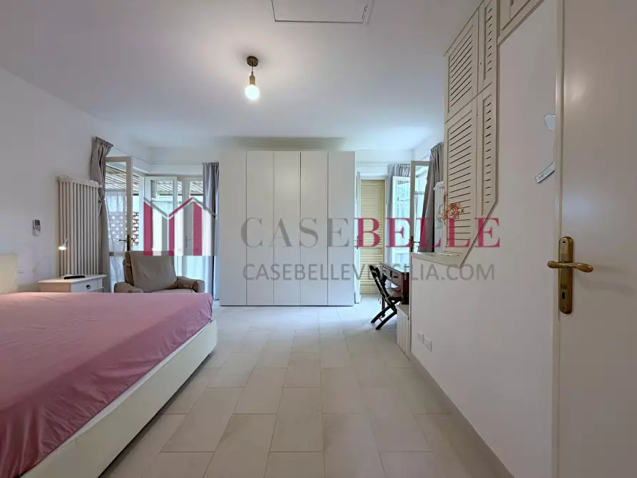 Immagine 31 di Casa indipendente in affitto  a Pietrasanta
