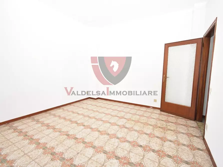 Immagine 6 di Appartamento in vendita  a Colle Di Val D'elsa