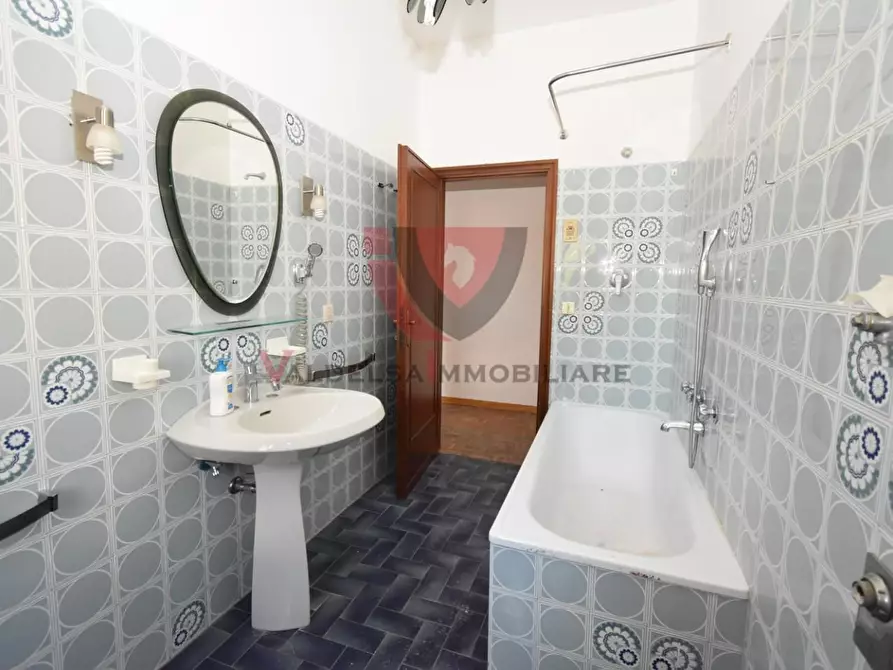 Immagine 29 di Appartamento in vendita  a Colle Di Val D'elsa