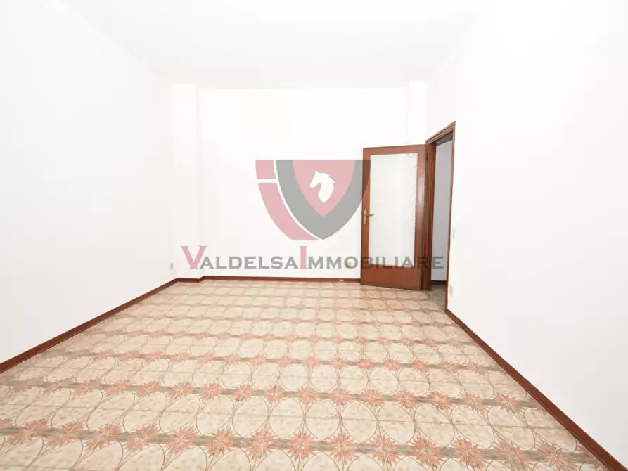 Immagine 7 di Appartamento in vendita  a Colle Di Val D'elsa