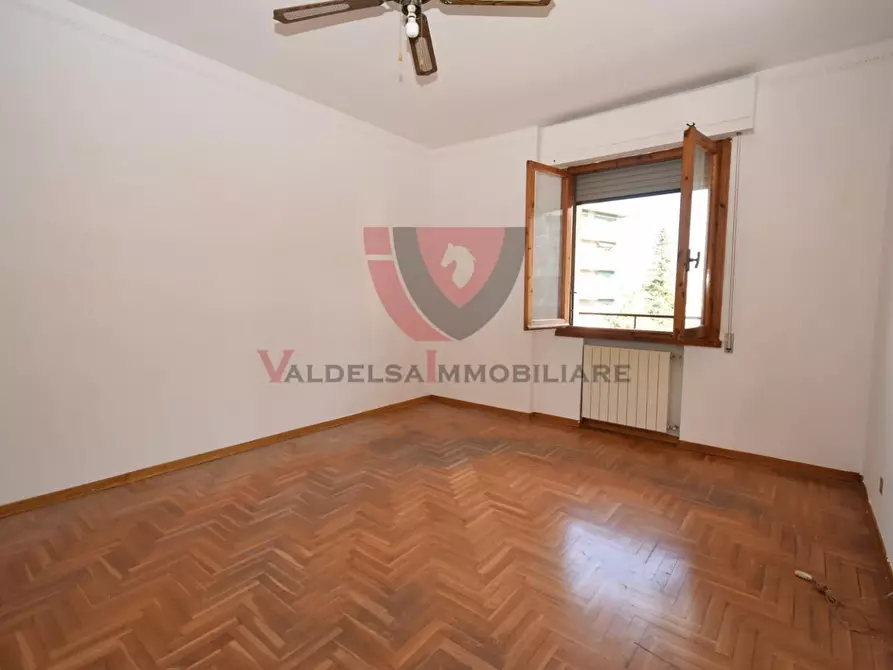 Immagine 22 di Appartamento in vendita  a Colle Di Val D'elsa