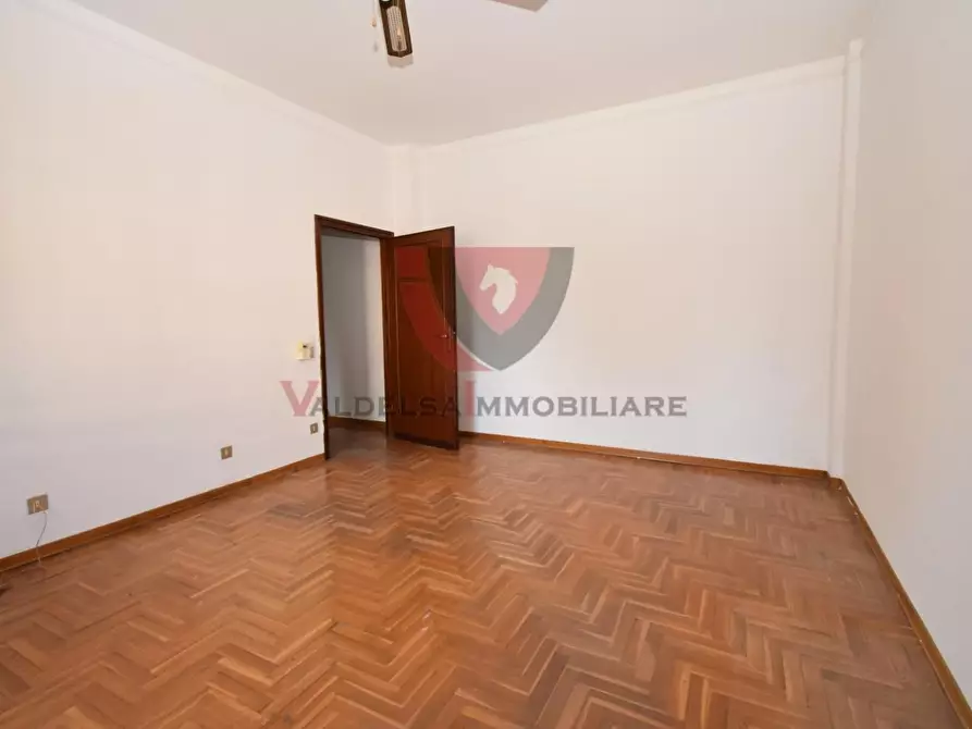 Immagine 24 di Appartamento in vendita  a Colle Di Val D'elsa
