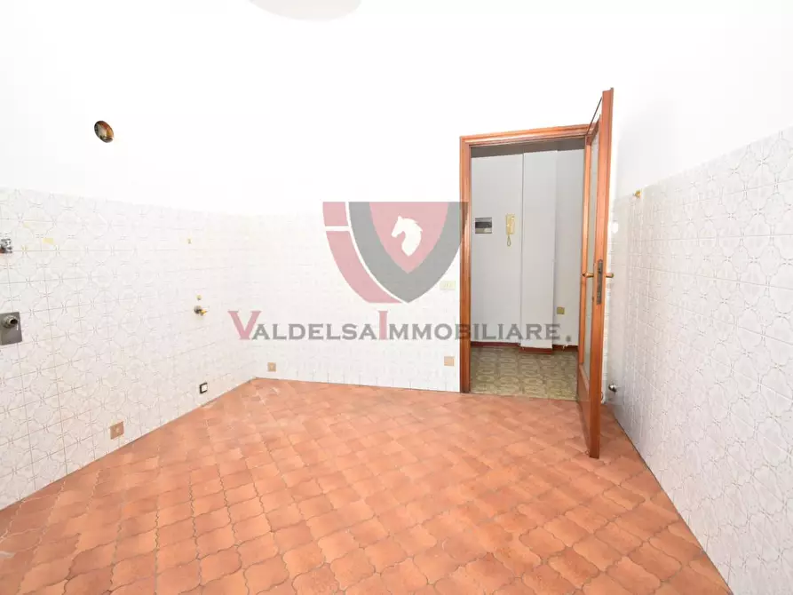 Immagine 13 di Appartamento in vendita  a Colle Di Val D'elsa