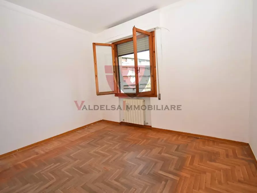 Immagine 19 di Appartamento in vendita  a Colle Di Val D'elsa
