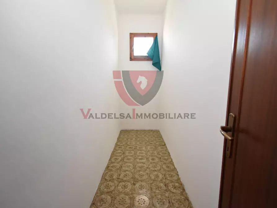 Immagine 14 di Appartamento in vendita  a Colle Di Val D'elsa