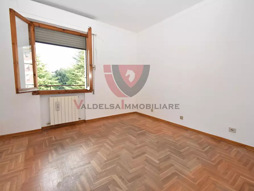 Immagine 17 di Appartamento in vendita  a Colle Di Val D'elsa