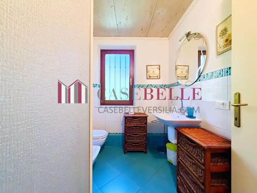 Immagine 18 di Casa indipendente in vendita  a Pietrasanta