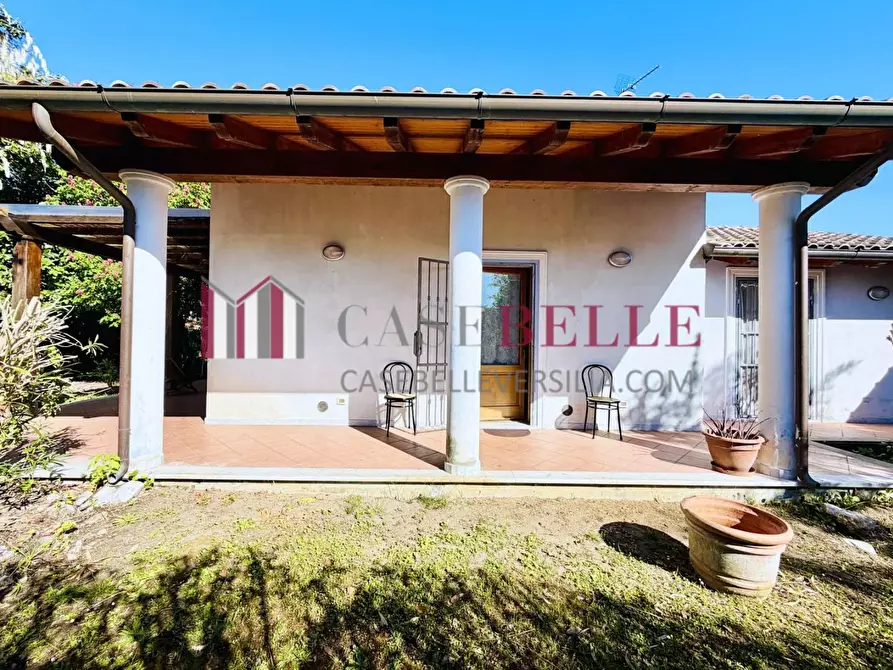 Immagine 31 di Casa indipendente in vendita  a Pietrasanta