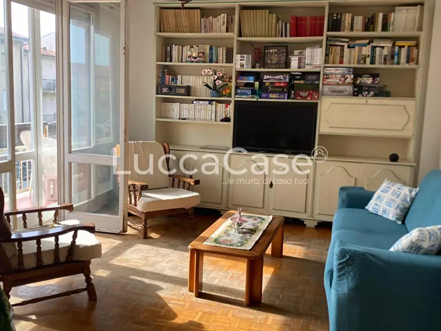 Immagine 7 di Appartamento in vendita  a Camaiore