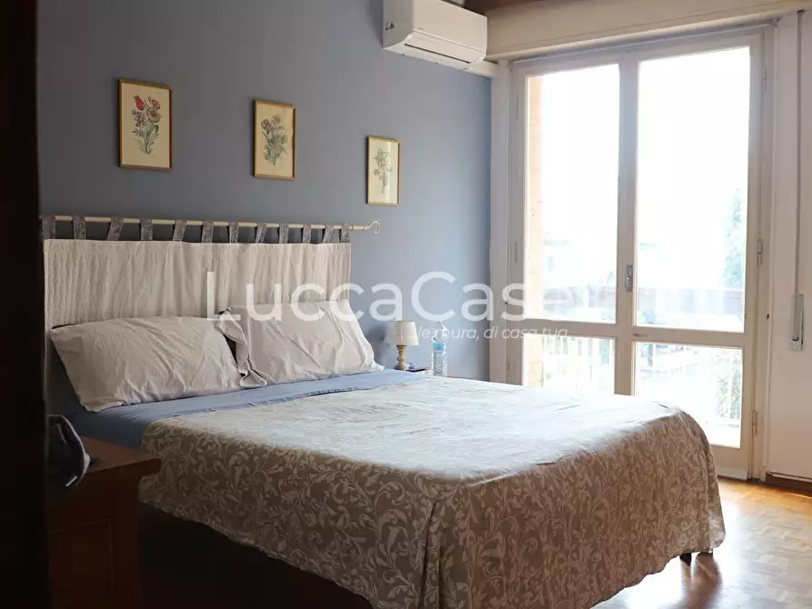 Immagine 2 di Appartamento in vendita  a Camaiore