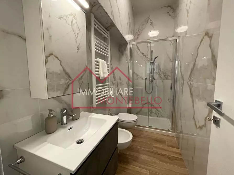 Immagine 54 di Villa in vendita  a Pietrasanta